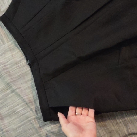 Tory Burch Knee Length Pleated Skirt Size 8 NWOT - Picture 2 of 6